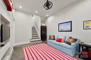 195 Jordan St, Hendersonville, NC 28739 - Photo 13