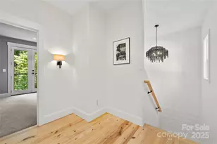 195 Jordan St, Hendersonville, NC 28739 - Photo 21