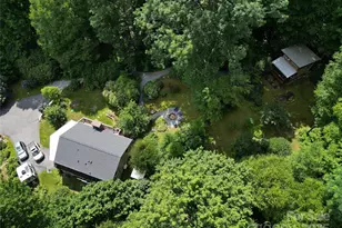 477 Locust Dr, Maggie Valley, NC 28751 - Photo 3