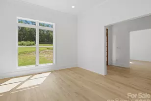 8018 Fairmont Dr, Waxhaw, NC 28173 - Photo 7
