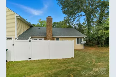 1061 Sardis Cove Drive, Charlotte, NC 28270 - Photo 33