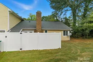 1061 Sardis Cove Dr, Charlotte, NC 28270 - Photo 33