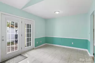 1061 Sardis Cove Dr, Charlotte, NC 28270 - Photo 7