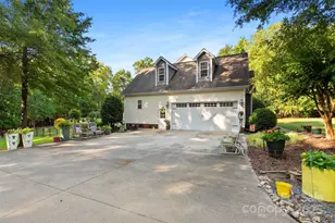 623 Coble Ave, Albemarle, NC 28001 - Photo 7