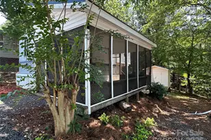 111 Deerfield Dr, New London, NC 28127 - Photo 25