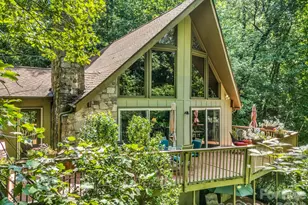 126 Sleeping Bear Ln, Lake Lure, NC 28746 - Photo 9