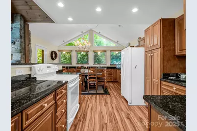 126 Sleeping Bear Lane, Lake Lure, NC 28746 - Photo 17