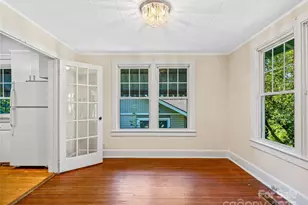 11 Craig Cir, Asheville, NC 28805 - Photo 17