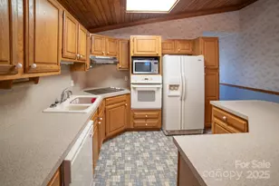 3837 Berry Rd, Hildebran, NC 28637 - Photo 9