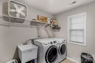 236 Robinwood Ln, Lake Wylie, SC 29710 - Photo 37