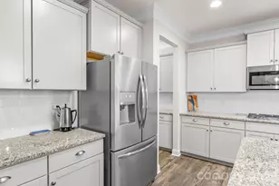 236 Robinwood Ln, Lake Wylie, SC 29710 - Photo 11