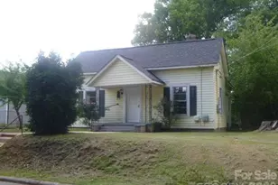 326 S Caldwell St, Salisbury, NC 28144 - Photo 5