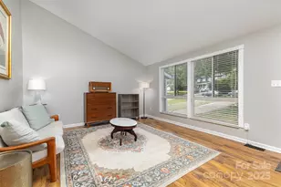 7215 Connan Ln, Charlotte, NC 28226 - Photo 9