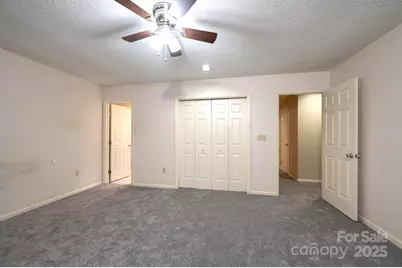 709 21st Avenue NE, Hickory, NC 28601 - Photo 35