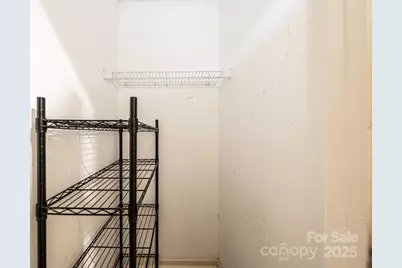 709 21st Avenue NE, Hickory, NC 28601 - Photo 31