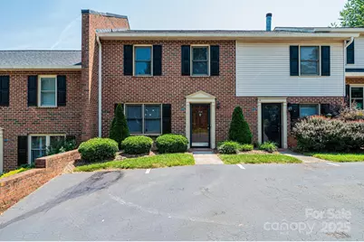 709 21st Avenue NE, Hickory, NC 28601 - Photo 3