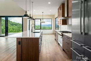 24 S Watchman Dr, Hendersonville, NC 28791 - Photo 15