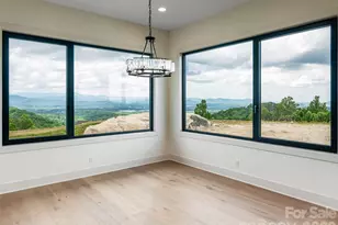 24 S Watchman Dr, Hendersonville, NC 28791 - Photo 21