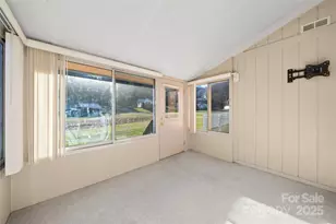 94 Market St, Maggie Valley, NC 28751 - Photo 23