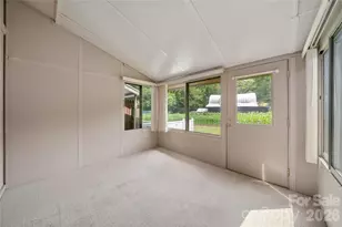 94 Market St, Maggie Valley, NC 28751 - Photo 25