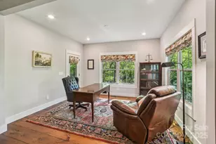 1092 E Bald Rock Dr, Sapphire, NC 28774 - Photo 17