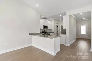 7307 Jerimoth Dr, Charlotte, NC 28215 - Photo 3