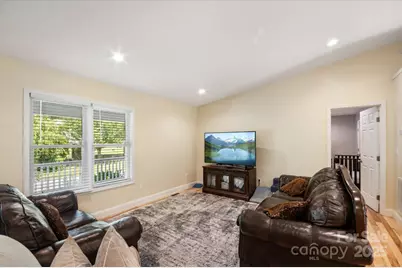 40 Alabama Avenue, Marion, NC 28752 - Photo 21