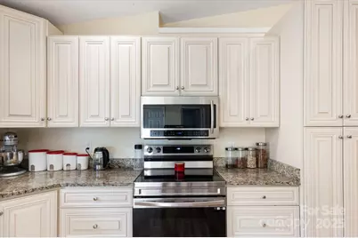 40 Alabama Avenue, Marion, NC 28752 - Photo 17