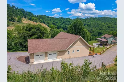 338 Majestic Mountain Drive, Burnsville, NC 28714 - Photo 9