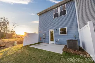 4548 Green Drake Dr, Charlotte, NC 28269 - Photo 19