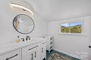 133 Lawson St, Hot Springs, NC 28743 - Photo 17