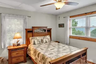 1064 Point of View Dr, Waynesville, NC 28785 - Photo 23