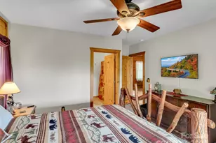 1064 Point of View Dr, Waynesville, NC 28785 - Photo 15