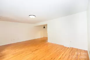 13 Castle St, Asheville, NC 28803 - Photo 11