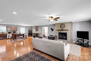 1348 Bryson Creek Dr, McConnells, SC 29726 - Photo 5