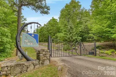 117 Sahalee Trail #2, Hendersonville, NC 28739 - Photo 5