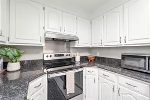 5317 Furman Pl, Charlotte, NC 28210 - Photo 9