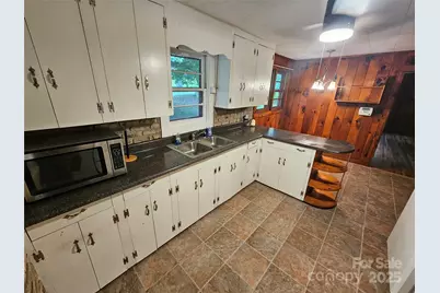 573 Uptons Landing Road #79, Marion, NC 28752 - Photo 7