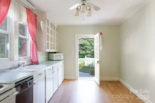 221 Kings Mountain St, Clover, SC 29710 - Photo 5