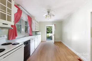 221 Kings Mountain St, Clover, SC 29710 - Photo 7