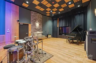 3120 Latrobe Dr, Charlotte, NC 28211 - Photo 3