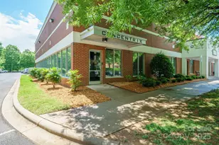 3120 Latrobe Dr, Charlotte, NC 28211 - Photo 33