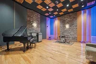 3120 Latrobe Drive, Charlotte, NC 28211 - Photo 1