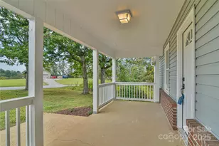 134 Goldview Rd, Asheville, NC 28804 - Photo 3