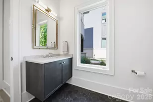 719 Charles Ave, Charlotte, NC 28205 - Photo 17
