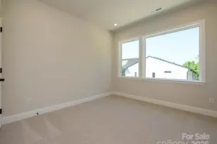 816 Flintside Ln, Charlotte, NC 28217 - Photo 11