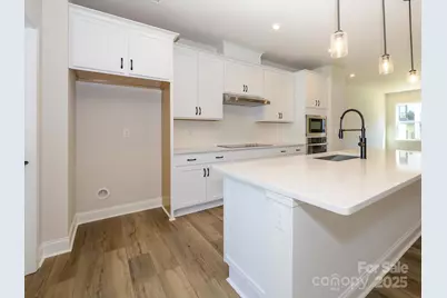 816 Flintside Lane, Charlotte, NC 28217 - Photo 3