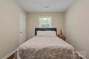 2521 Dora Dr, Charlotte, NC 28215 - Photo 5