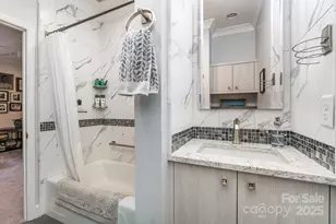 830 Cherokee Rd, Charlotte, NC 28207 - Photo 31