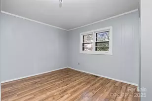 1302 1st Ave NW, Hickory, NC 28601 - Photo 17